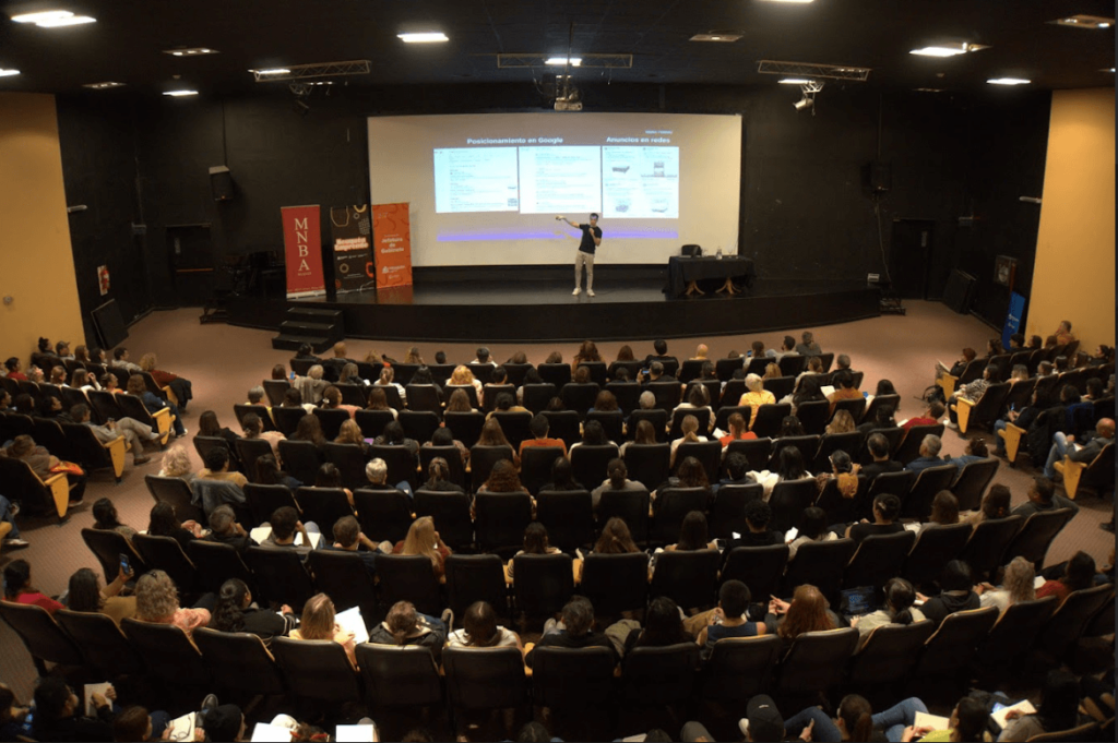 manuel ferrini speaker marketing ia